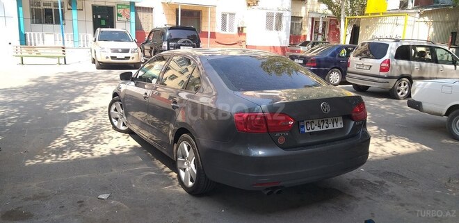 Volkswagen Jetta 2011, 130,000 km - 2.5 л - Bakı