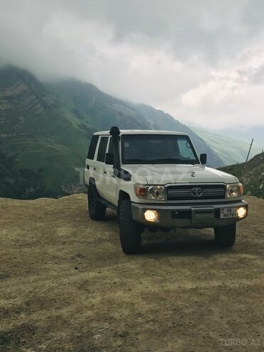 Toyota Land Cruiser 2011, 250,000 km - 4.2 l - Bakı