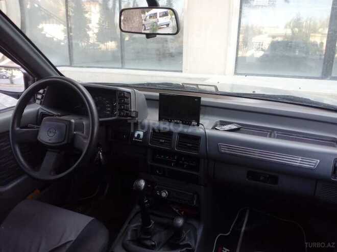 Opel Frontera 1997, 261,000 km - 2.3 l - Sumqayıt