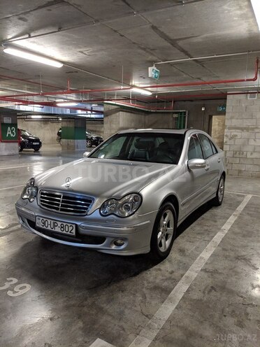 Mercedes C 240 2005, 327,000 km - 2.6 l - Bakı