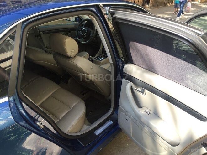 Audi A4 2004, 276,000 km - 2.0 l - Bakı