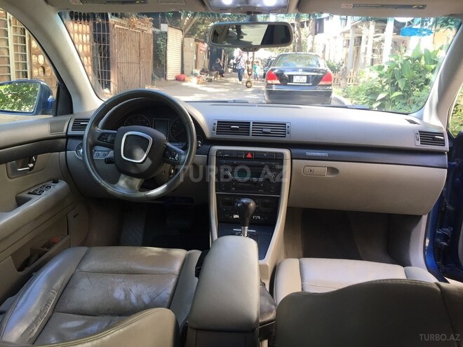 Audi A4 2004, 276,000 km - 2.0 l - Bakı