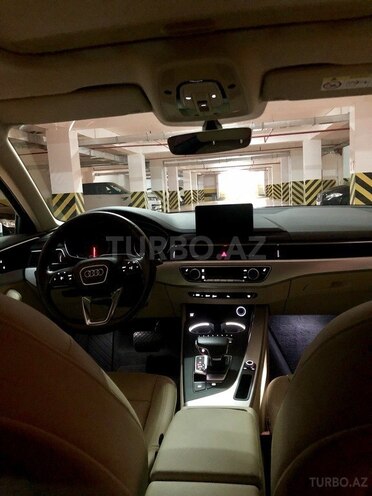 Audi A4 2018, 68,000 km - 2.0 l - Bakı