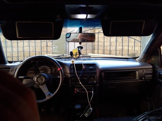 Opel Vectra 1990, 300,000 km - 2.0 л - Bakı