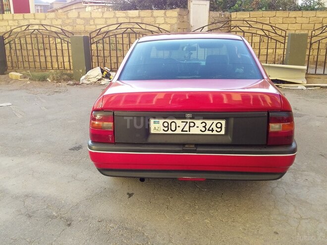 Opel Vectra 1990, 300,000 km - 2.0 л - Bakı