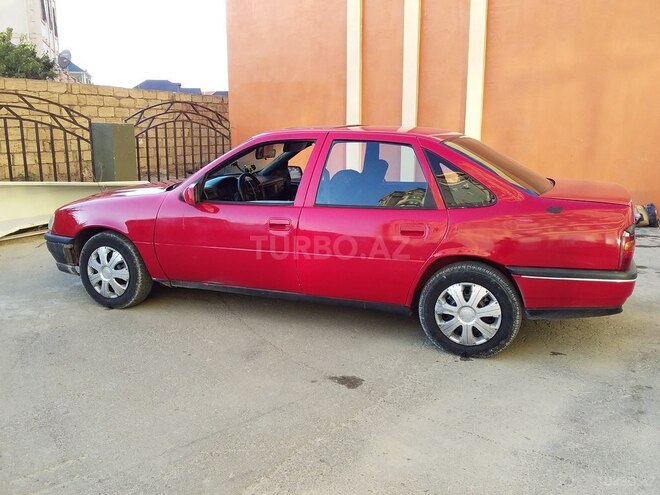 Opel Vectra 1990, 300,000 km - 2.0 л - Bakı