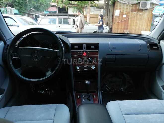 Mercedes C 200 1997, 250,000 km - 2.0 l - Bakı