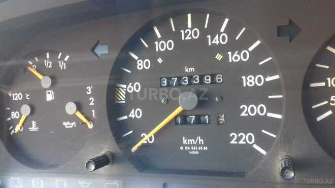 Mercedes E 230 1991, 373,574 km - 2.3 l - Bakı