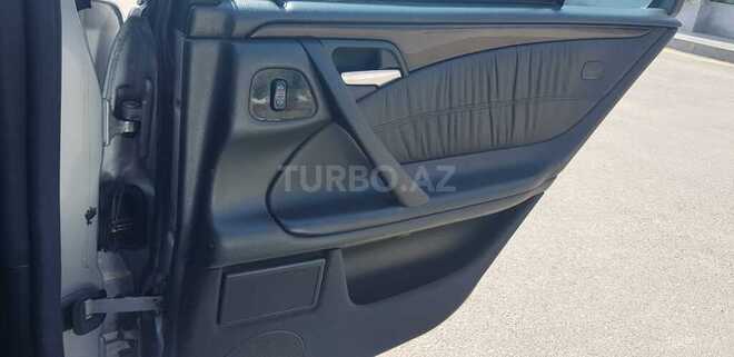 Mercedes E 320 2000, 250,000 km - 3.2 l - Beyləqan