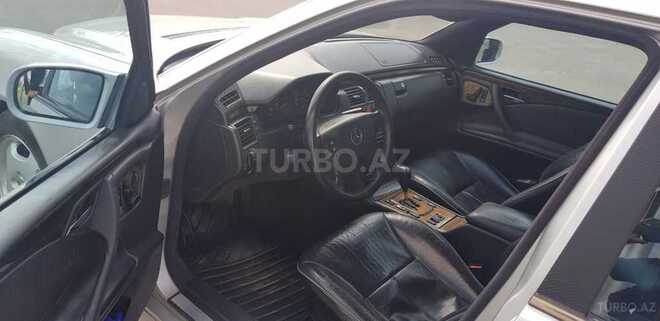 Mercedes E 320 2000, 250,000 km - 3.2 l - Beyləqan