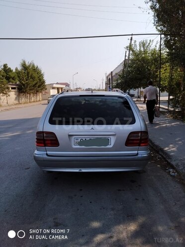 Mercedes E 260 2000, 345,260 km - 2.6 л - Xaçmaz