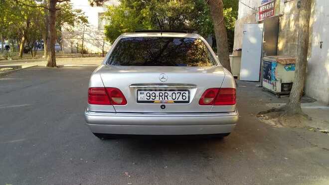 Mercedes E 230 1996, 180,567 km - 2.3 л - Bakı