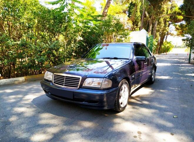 Mercedes C 240 1999, 211,000 km - 2.4 l - Bakı