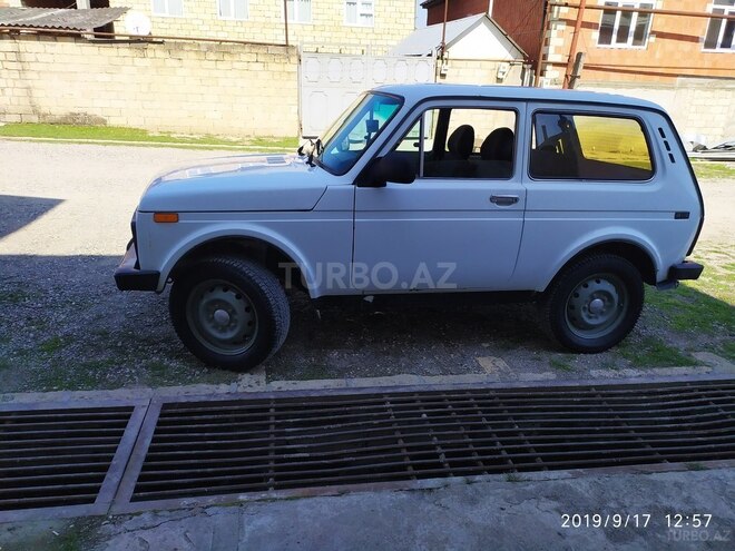 LADA (VAZ) Niva 1998, 170,000 km - 1.6 л - Quba