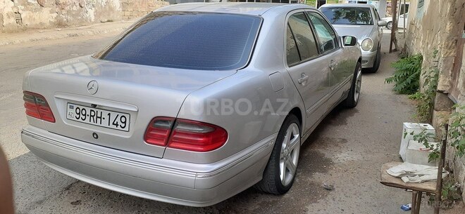 Mercedes E 280 2000, 283,000 km - 2.8 л - Bakı