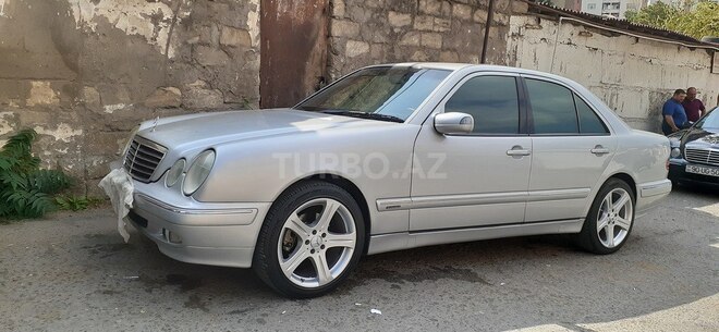 Mercedes E 280 2000, 283,000 km - 2.8 л - Bakı