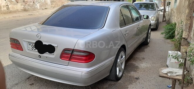 Mercedes E 280 2000, 283,000 km - 2.8 л - Bakı