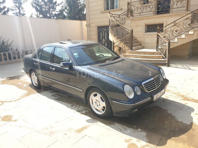 Mercedes E 280 2000, 214,000 km - 2.8 l - Bakı