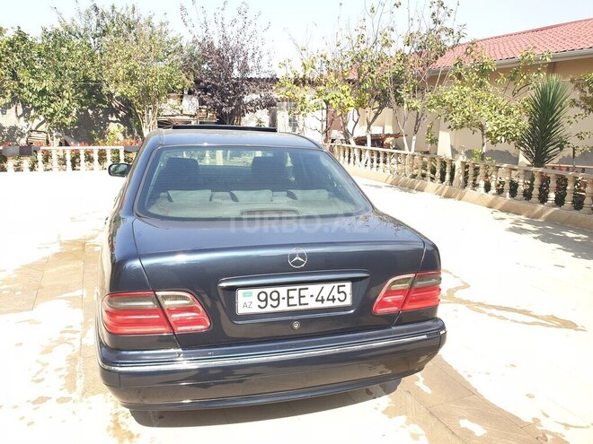 Mercedes E 280 2000, 214,000 km - 2.8 l - Bakı