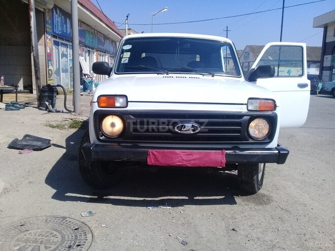 LADA (VAZ) Niva 2010, 180,000 km - 1.7 l - Qusar