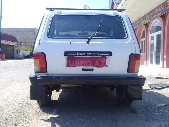 LADA (VAZ) Niva 2010, 180,000 km - 1.7 l - Qusar