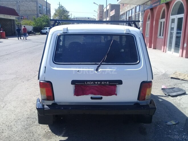 LADA (VAZ) Niva 2010, 180,000 km - 1.7 l - Qusar