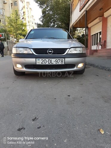 Opel Vectra 1996, 319,000 km - 2.0 л - Bakı