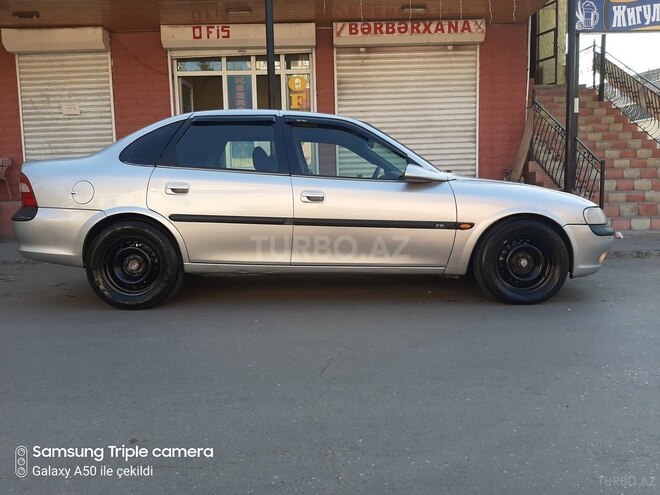 Opel Vectra 1996, 319,000 km - 2.0 л - Bakı