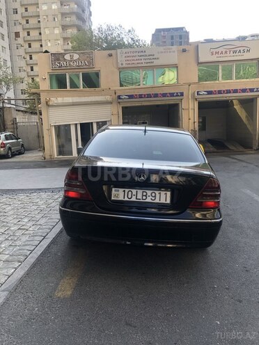 Mercedes C 220 2002, 210,000 km - 2.2 l - Bakı