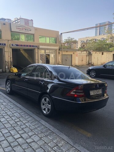 Mercedes C 220 2002, 210,000 km - 2.2 l - Bakı
