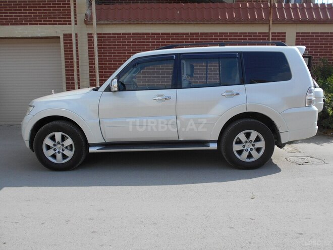Mitsubishi Pajero 2008, 265,000 km - 3.2 l - Bakı