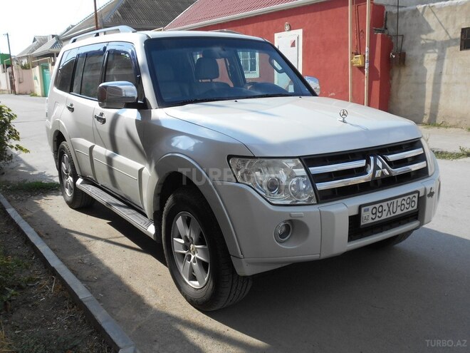 Mitsubishi Pajero 2008, 265,000 km - 3.2 l - Bakı