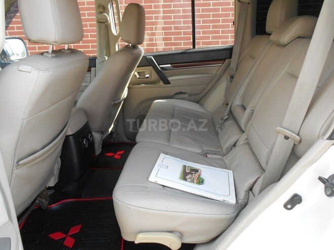 Mitsubishi Pajero 2008, 265,000 km - 3.2 l - Bakı