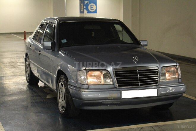 Mercedes E 300 1986, 425,000 km - 3.0 l - Bakı