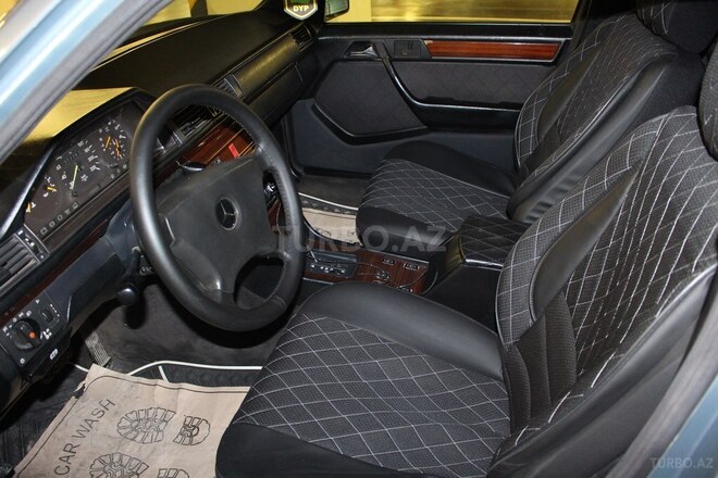 Mercedes E 300 1986, 425,000 km - 3.0 l - Bakı