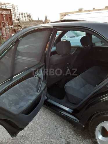 Mercedes E 240 2000, 334,000 km - 2.6 l - Bakı