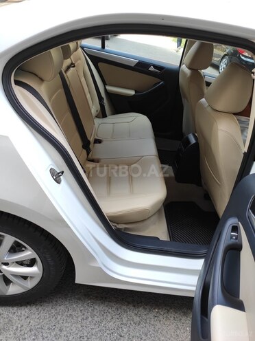 Volkswagen Jetta 2014, 75,299 km - 1.8 l - Bakı