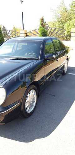 Mercedes E 240 2000, 289,000 km - 2.6 л - Mingəçevir