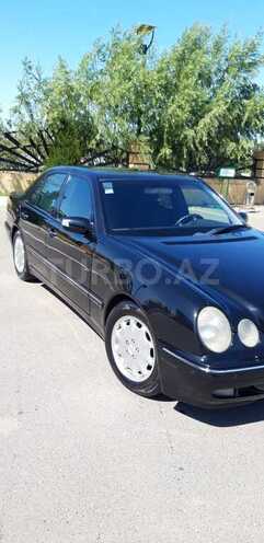 Mercedes E 240 2000, 289,000 km - 2.6 л - Mingəçevir