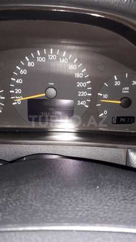 Mercedes E 220 2000, 396,122 km - 2.2 л - Bakı