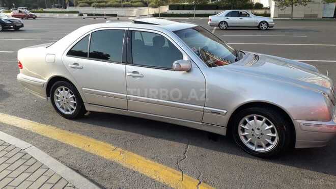 Mercedes E 220 2000, 396,122 km - 2.2 л - Bakı