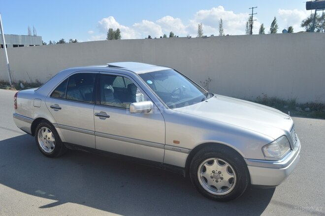 Mercedes C 180 1994, 250,000 km - 1.8 л - Bakı
