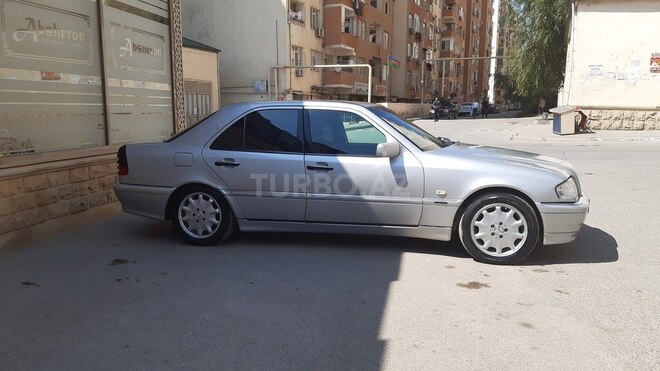 Mercedes C 240 1998, 235,000 km - 2.4 l - Bakı