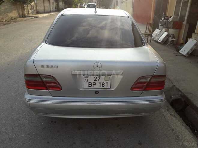Mercedes E 320 2001, 321,322 km - 3.2 l - Xaçmaz
