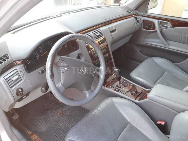 Mercedes E 320 2001, 321,322 km - 3.2 l - Xaçmaz
