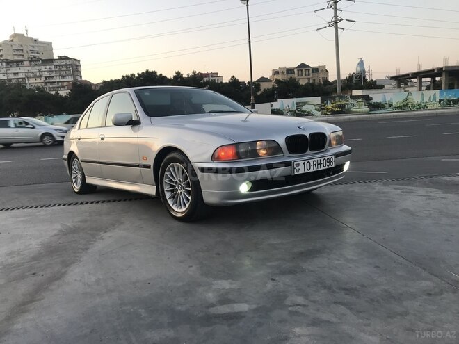 BMW 525 1999, 352,000 km - 2.5 l - Bakı