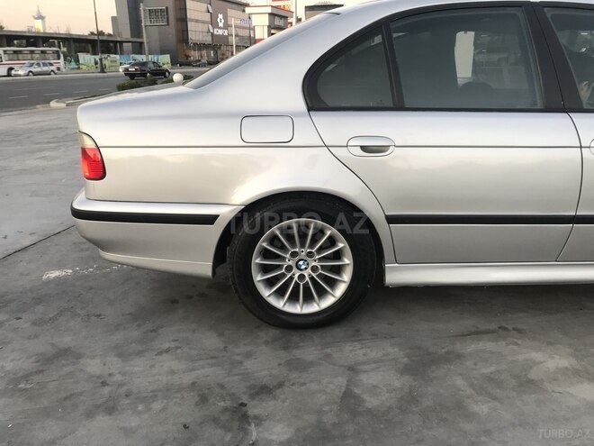 BMW 525 1999, 352,000 km - 2.5 l - Bakı