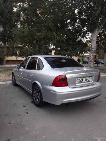 Opel Vectra 1999, 426,000 km - 1.6 l - Bakı