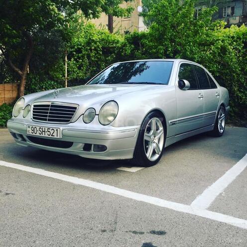 Mercedes E 240 2000, 218,000 km - 2.6 l - Bakı