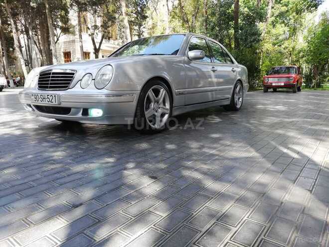 Mercedes E 240 2000, 218,000 km - 2.6 l - Bakı